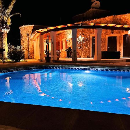 Villa Sanchez In Strandnahe Mit Pool, Jacuzzi, Klima, Wifi, Gas Bbq Santanyi Exterior photo